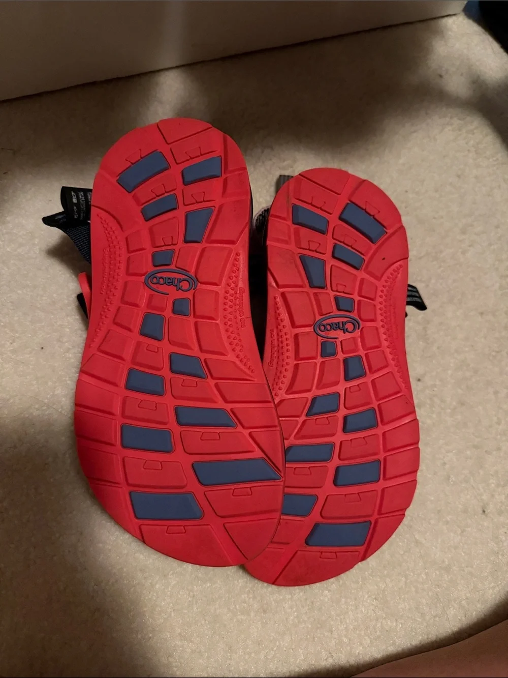 Kids chacos